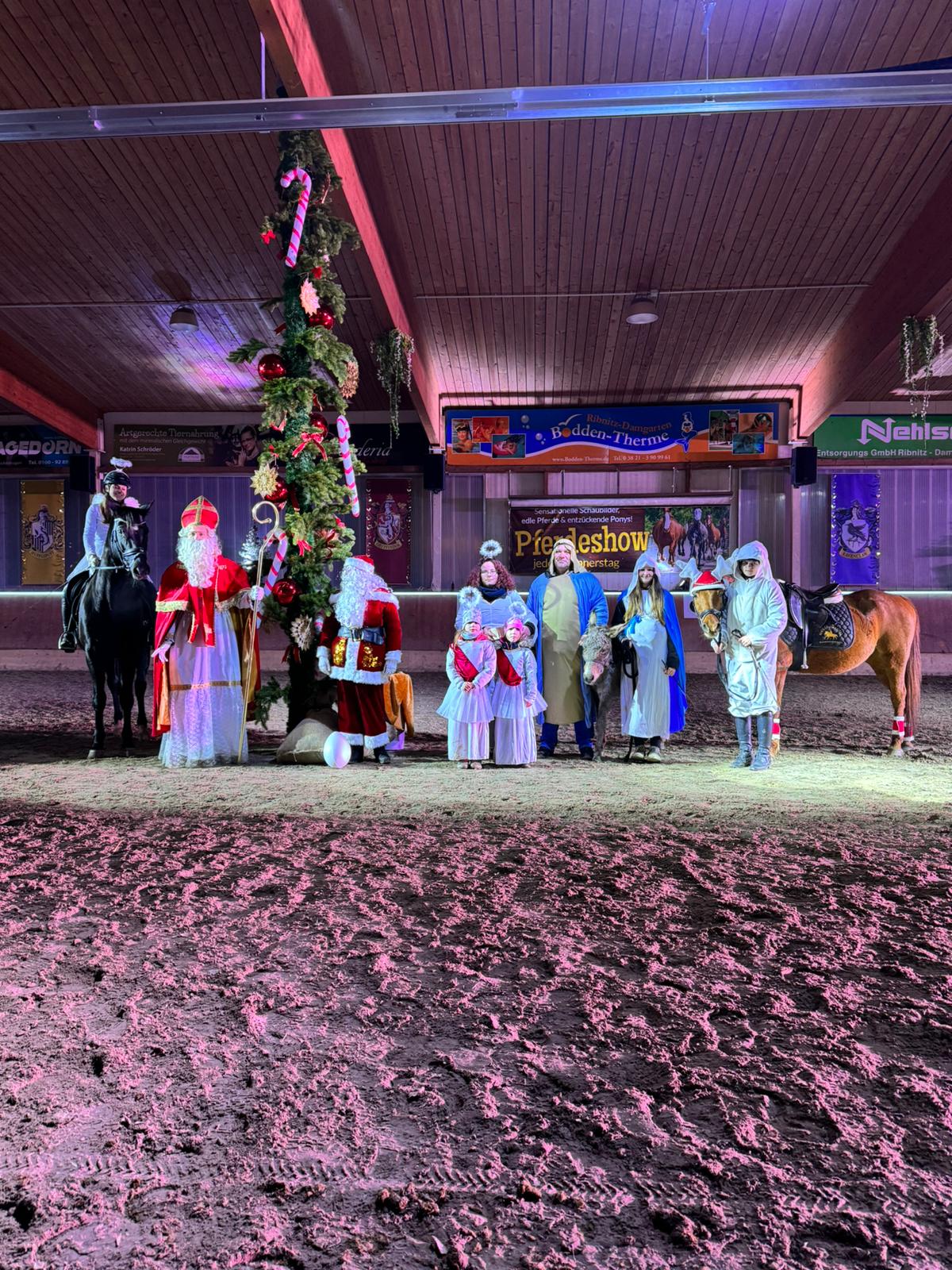 Hüttenzauber mit Weihnachtsmärchen