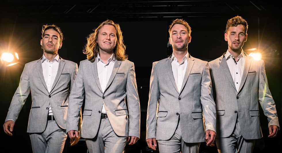Sounds im Sonnenuntergang mit 4 Fun Band und DJ Basti Retzlaff