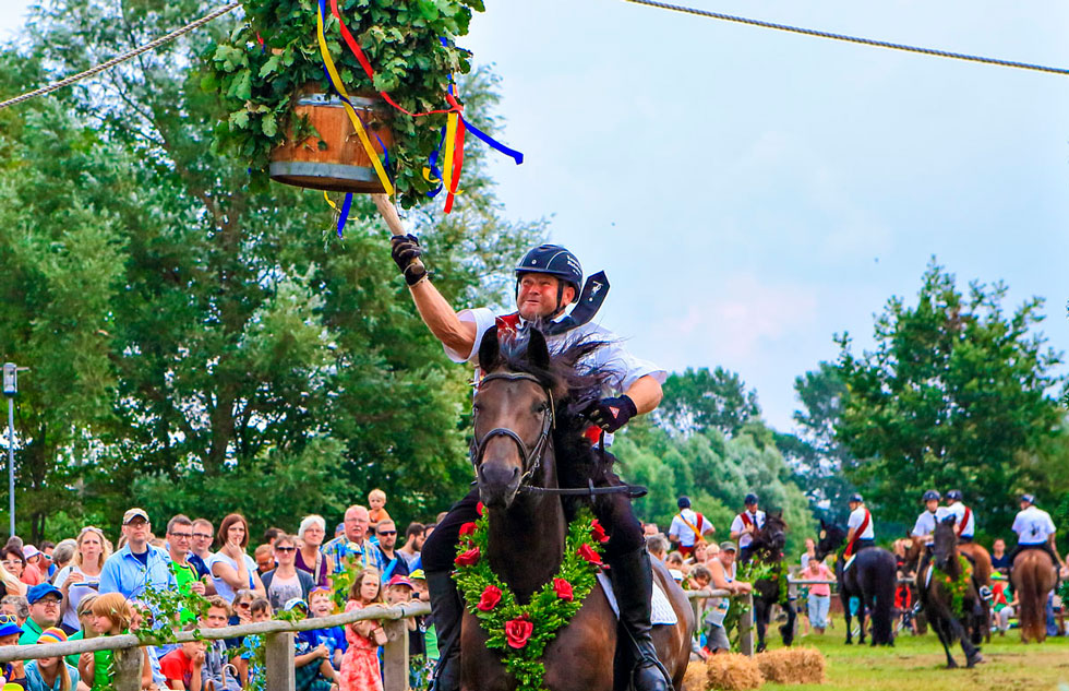  Tonnenabschlagen in Klockenhagen